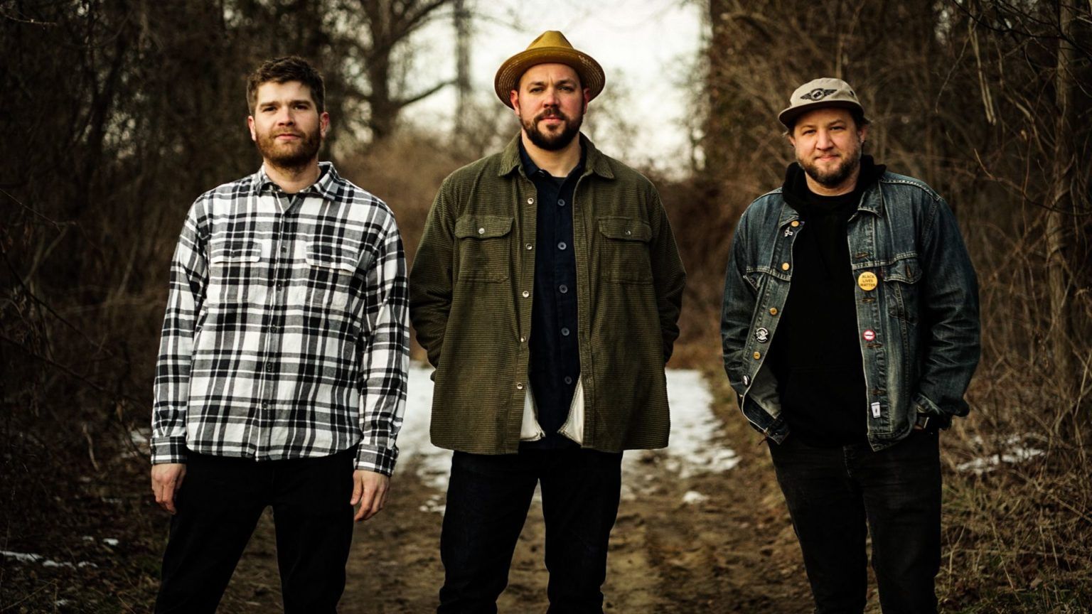 PRESSING STRINGS The Recher